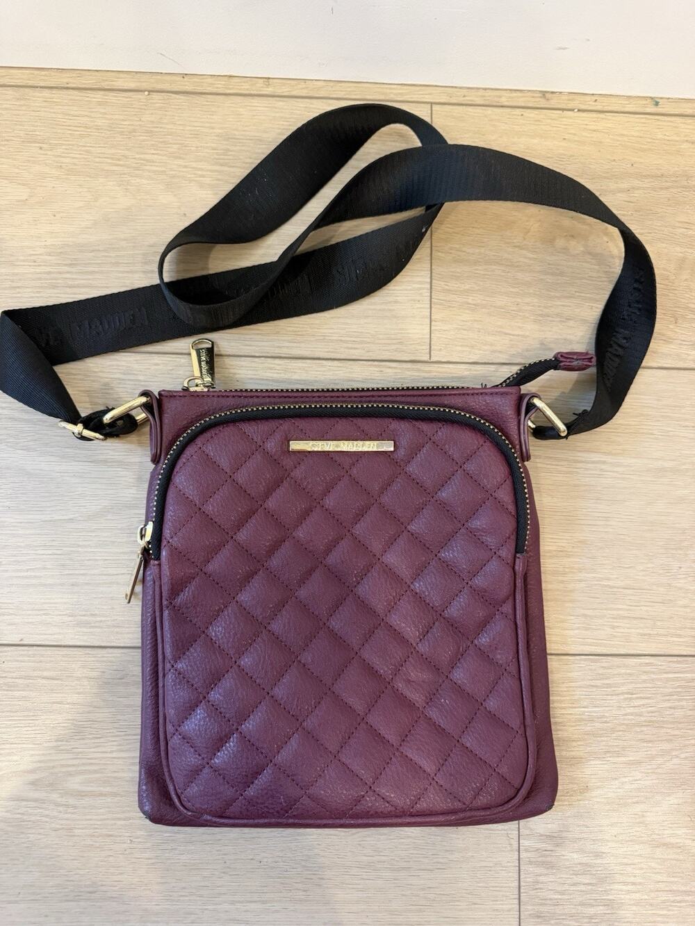 Steve Madden Burgundy Crossbody very Good Condition